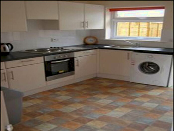 6 Bedroom Semi-Detached House To Rent In Filton Avenue, Filton, Bristol, BS34