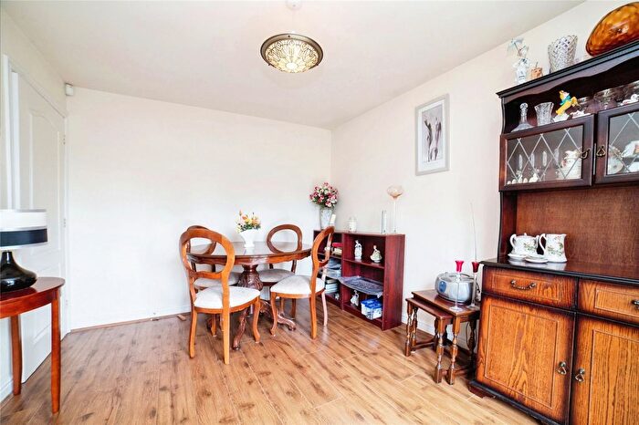 3 Bedroom Bungalow For Sale In Davies Avenue, Sutton-In-Ashfield, Nottinghamshire, NG17