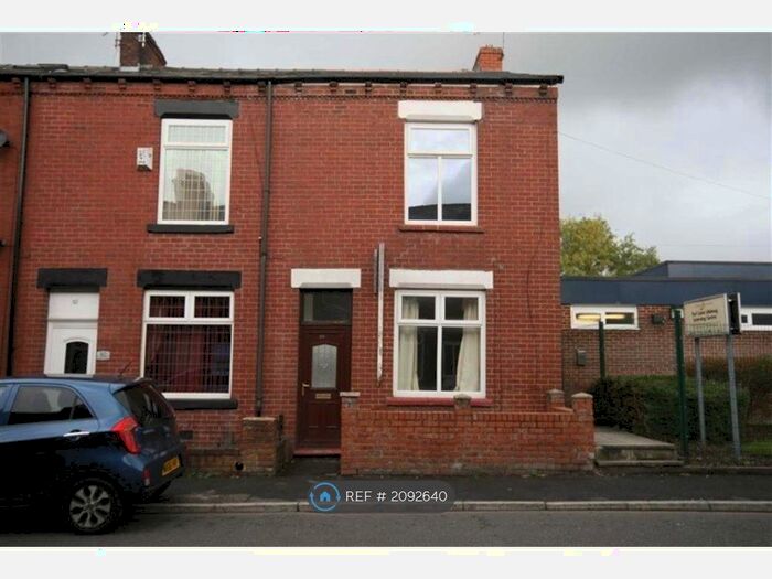 2 Bedroom End Of Terrace House To Rent In Turf Lane, Chadderton, Oldham, OL9