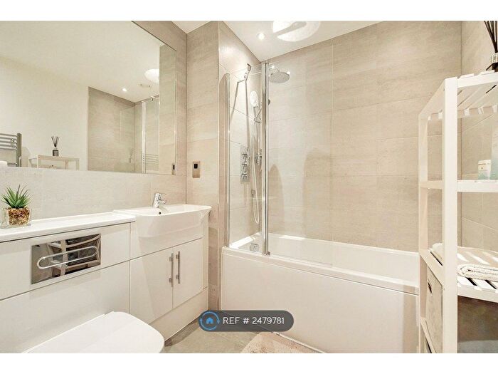 2 Bedroom Flat To Rent In Cambridge Road, Barking, IG11
