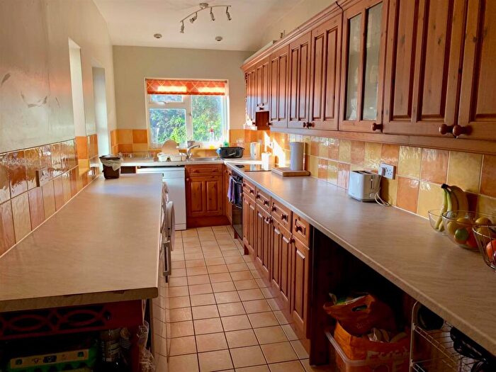 4 Bedroom Terraced House To Rent In College Road, Bristol, BS16