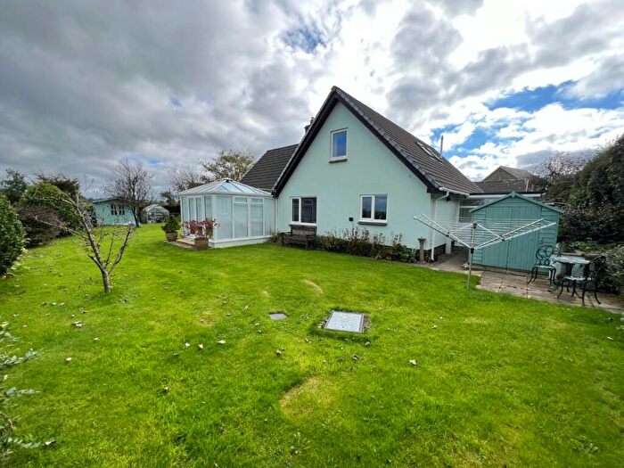 4 Bedroom Detached House For Sale In Dihewyd, Nr Aberaeron, SA48