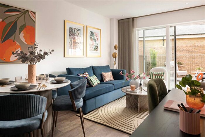 1 Bedroom Flat To Rent In Chelsea Botanica, Watermeadow Lane, SW6