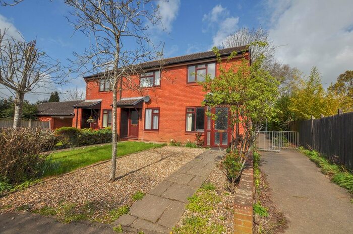 2 Bedroom End Of Terrace House To Rent In Cuthbury Gardens, Wimborne, BH21