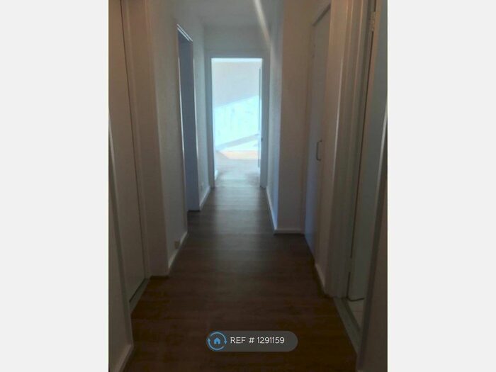 2 Bedroom Flat To Rent In Lee, London SE12