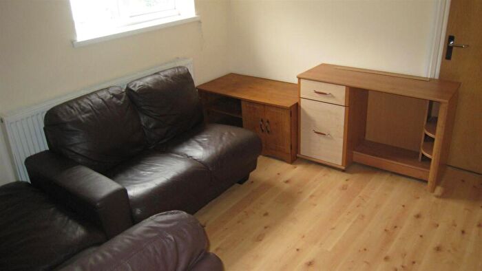 1 Bedroom Apartment To Rent In Richmond Road, Cardiff, CF24