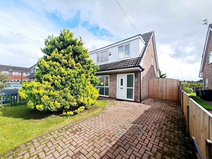3 Bedroom Semi-Detached House To Rent In Marston Close, Whitefield, M45