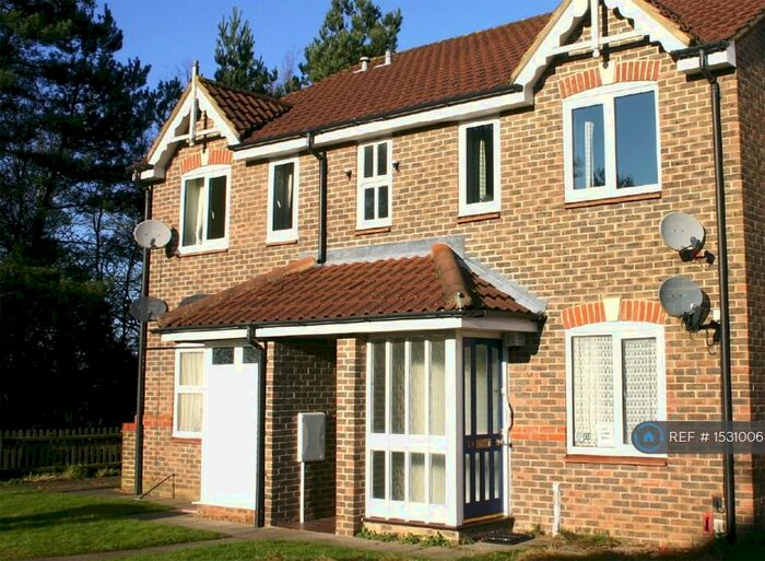 1 Bedroom Flat To Rent In Thorpe Marriott, Norwich, NR8