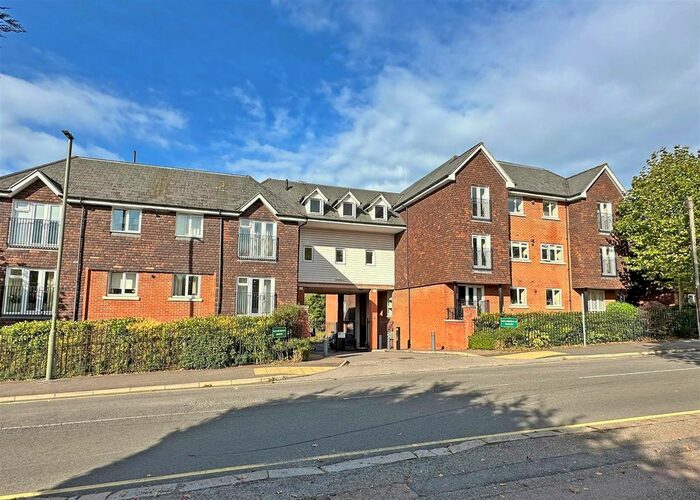 1 Bedroom Property For Sale In Ladbroke Road, Redhill, RH1