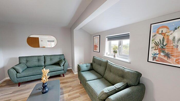 7 Bedroom Flat To Rent In D, Russell Street, NG7