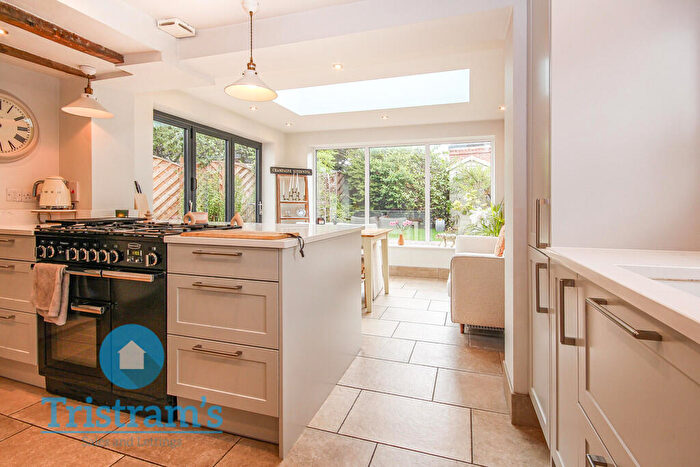 4 Bedroom Cottage To Rent In Rectory Avenue, Wollaton, NG8