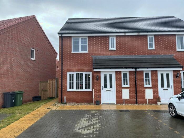 3 Bedroom Semi-Detached House To Rent In Hare Crescent, Hethersett, Norwich, Norfolk, NR9