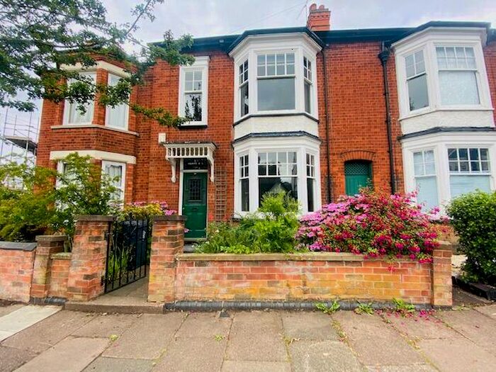 3 Bedroom House To Rent In Knighton Church Road, Leicester, LE2