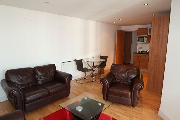 2 Bedroom Flat To Rent In La Salle, Chadwick Street, Hunslet, Leeds, LS10