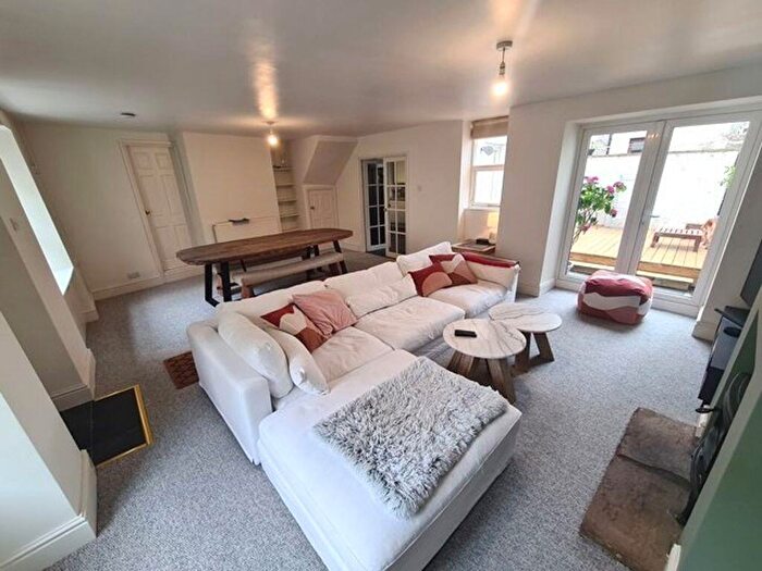 3 Bedroom Cottage To Rent In Upper Brook Street, Ulverston, LA12