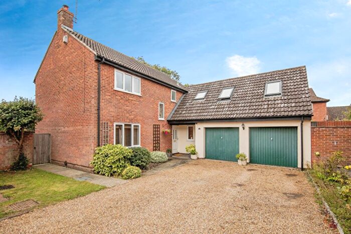 5 Bedroom Detached House For Sale In Harebell Close, Highwoods, Colchester, CO4
