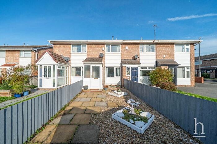 2 Bedroom House For Sale In Brunsfield Close, Wirral, CH46