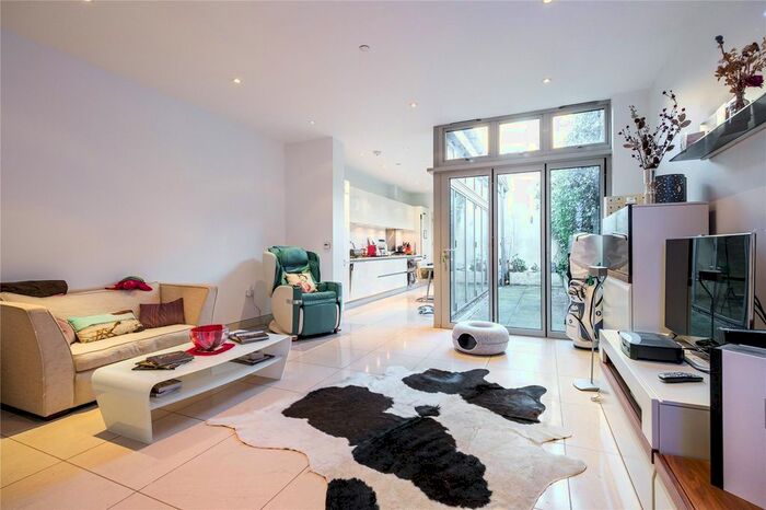 3 Bedroom Terraced House For Sale In The Mews, Arlington Conservation Area, N1