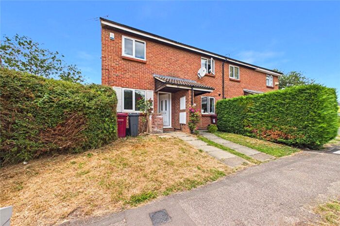 2 Bedroom End Terrace House To Rent In Thornton Mews, Reading, Berkshire, RG30