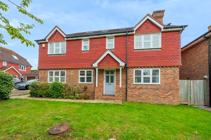 5 Bedroom Detached House To Rent In Tudor Road, Beckenham, BR3