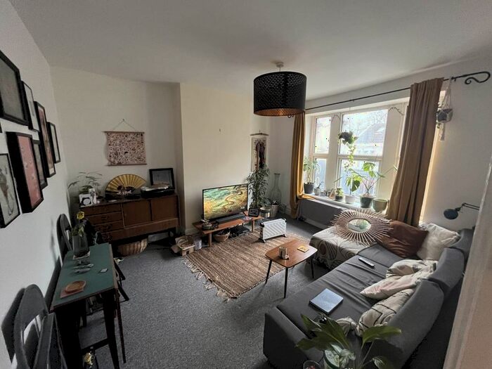 2 Bedroom Flat To Rent In Church Road, St. George, Bristol, BS5