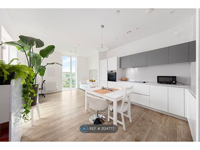 2 Bedroom Flat To Rent In Goodwood Road, London, SE14