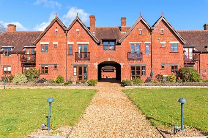 2 Bedroom Apartment To Rent In Short Let Enton Lane, Godalming, GU8
