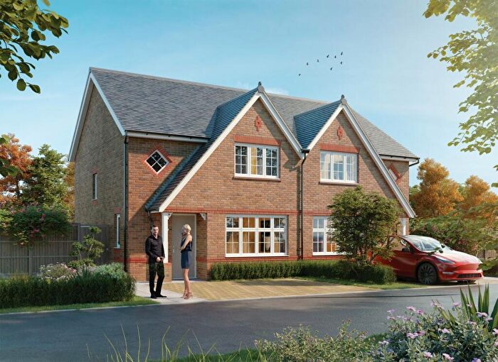 3 Bedroom Semi-Detached House For Sale In Crown Quay Lane, Sittingbourne, ME10