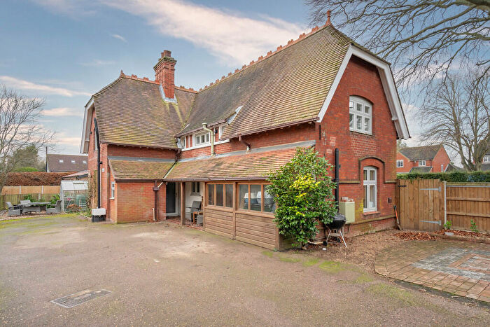 3 Bedroom Detached House For Sale In Thorpe St Andrew, NR7