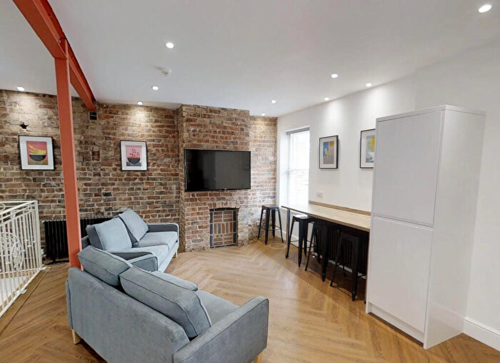 4 Bedroom House To Rent In West Parade, Lincoln, LN1