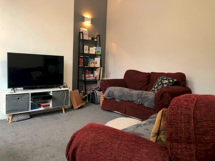 2 Bedroom Terraced House To Rent In Bankfield Terrace, Leeds, West Yorkshire, LS4