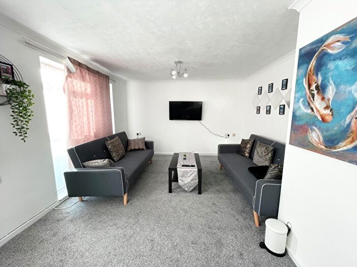 2 Bedroom Apartment To Rent In Wentworth Road, Birmingham, B17