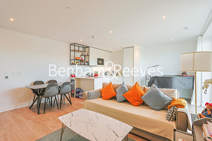 2 Bedroom Apartment To Rent In Caldon Boulevard, Wembley, HA0