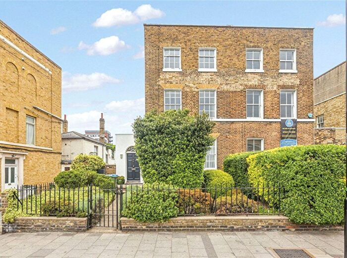 4 Bedroom End Of Terrace House To Rent In Greenwich High Road, Greenwich, SE10