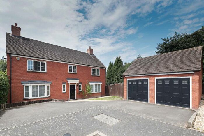 4 Bedroom Detached House For Sale In The Paddock, Curdworth, Sutton Coldfield, B76