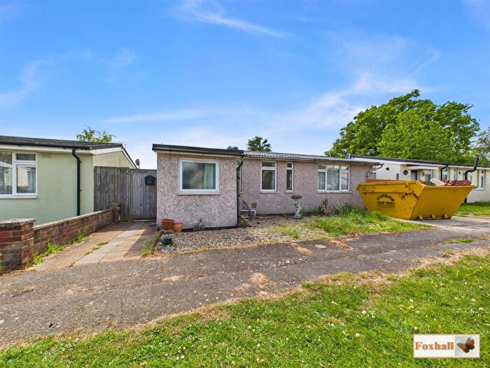 2 Bedroom Detached Bungalow For Sale In Inverness Road, Ipswich, IP4