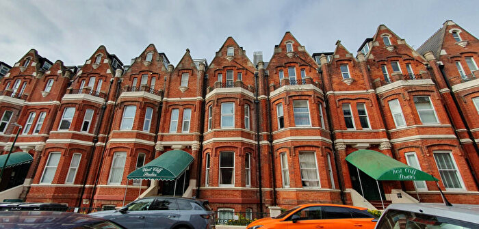 Studio To Rent In West Cliff Studios, BH2