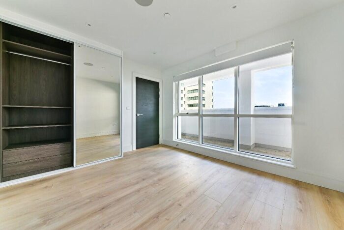 3 Bedroom Flat To Rent In North End Road, Wembley, Middlesex, HA9