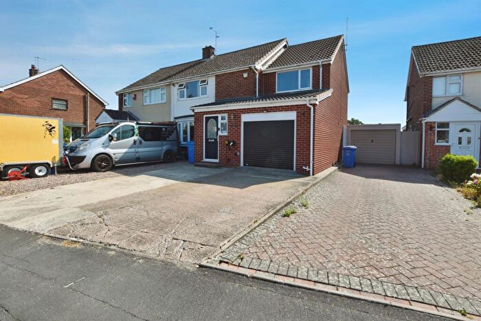 4 Bedroom Semi-Detached House For Sale In Moor End, DE21