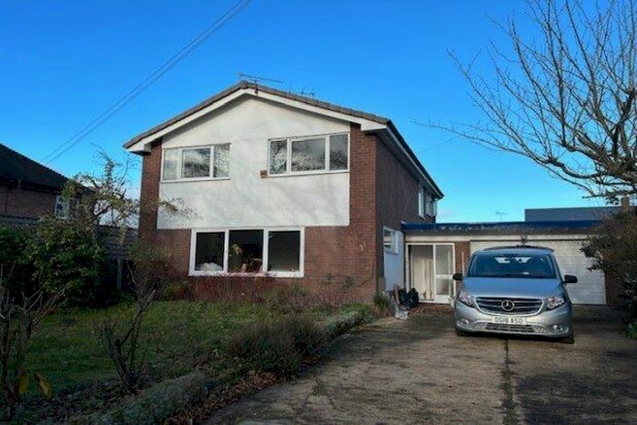 4 Bedroom Detached House To Rent In Curzon Park South, Chester, CH4