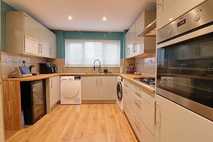 3 Bedroom End Of Terrace House For Sale In Zeus Lane, Waterlooville, PO7
