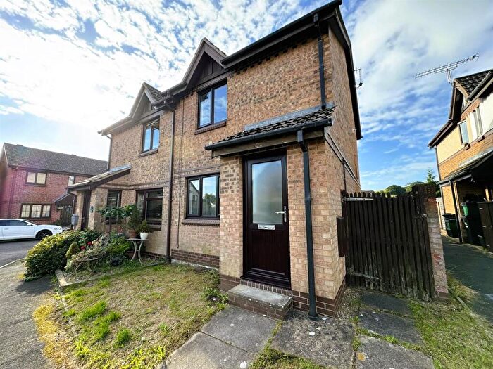 2 Bedroom Semi-Detached House To Rent In Heron Way, Cullompton, EX15