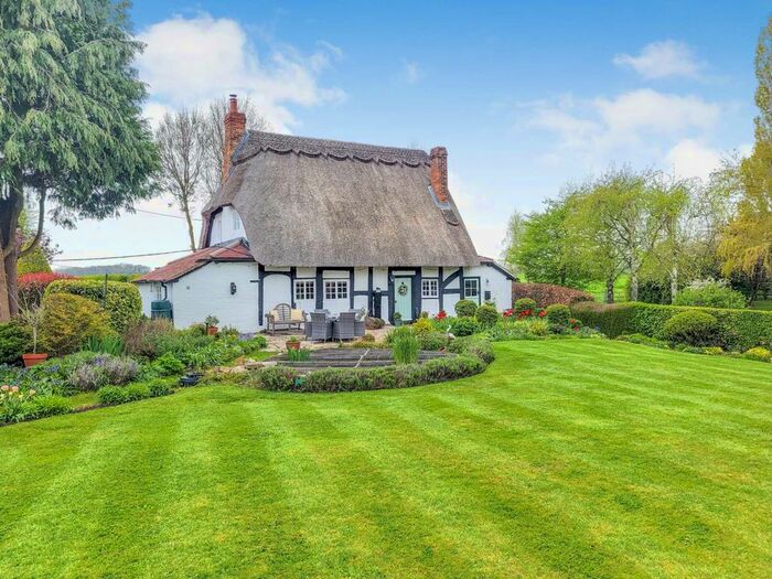 3 Bedroom Detached House For Sale In Corsend Road, Hartpury, Gloucestershire, GL19