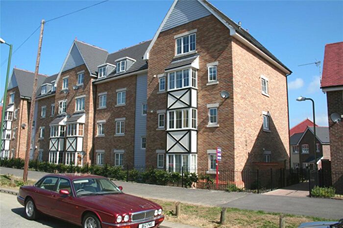 2 Bedroom Apartment To Rent In Richards Field, Chineham, Basingstoke, Hants, RG24
