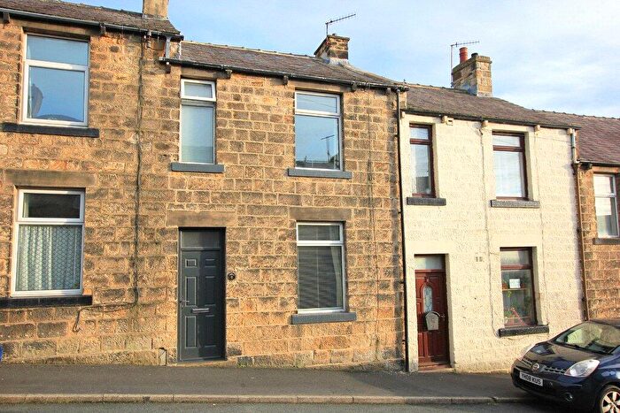 3 Bedroom Terraced House For Sale In George Street, Skipton, BD23