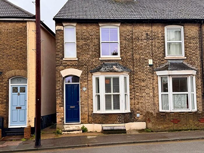 3 Bedroom Semi Detached House To Rent In Newton Road, Faversham, ME13