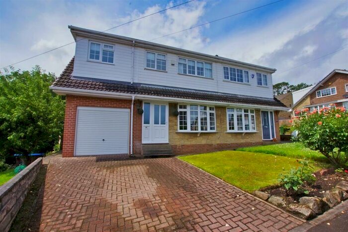 4 Bedroom Semi-Detached House For Sale In Daleside, Greetland, Halifax, HX4