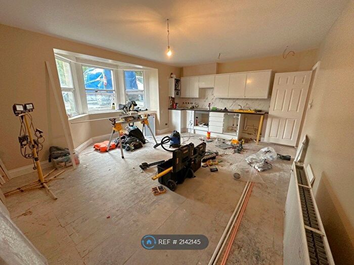 2 Bedroom Flat To Rent In Cotham Brow, Bristol, BS6