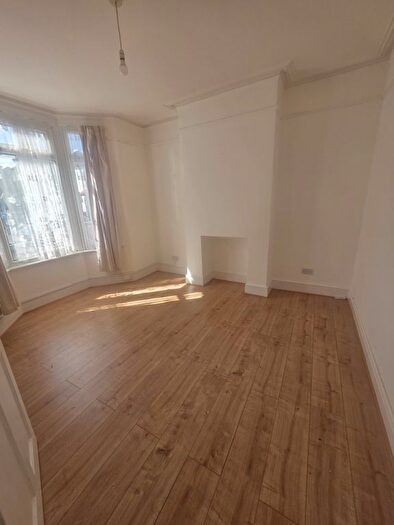 3 Bedroom Terraced House To Rent In Matcham Road, Leytonstone, E11
