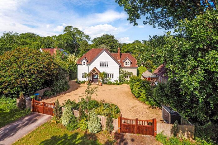 4 Bedroom Detached House For Sale In Shellbridge Road, Slindon Common, Arundel, West Sussex, BN18